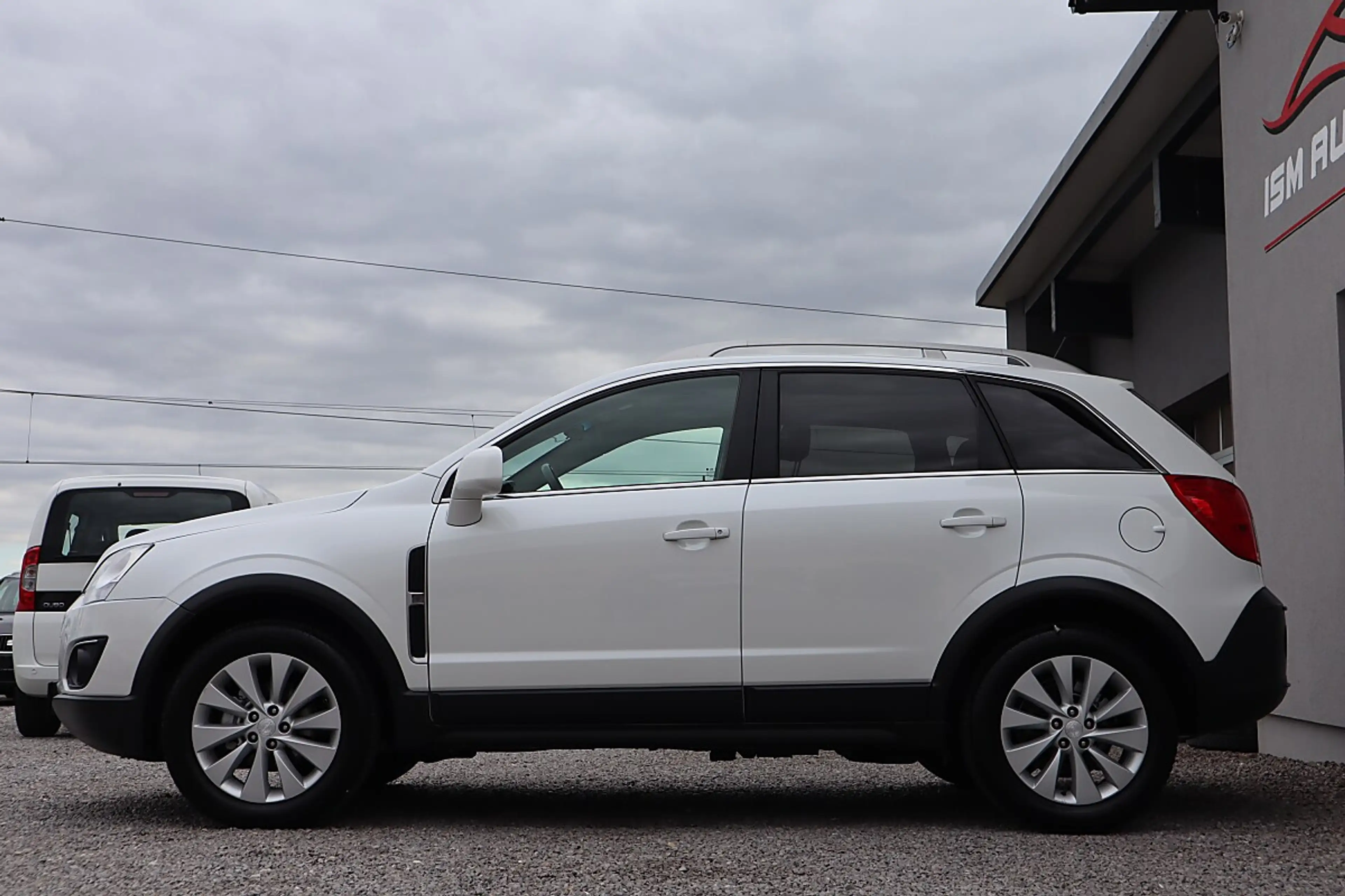Opel Antara 4x4 2.2 CDTI Style — photo 4