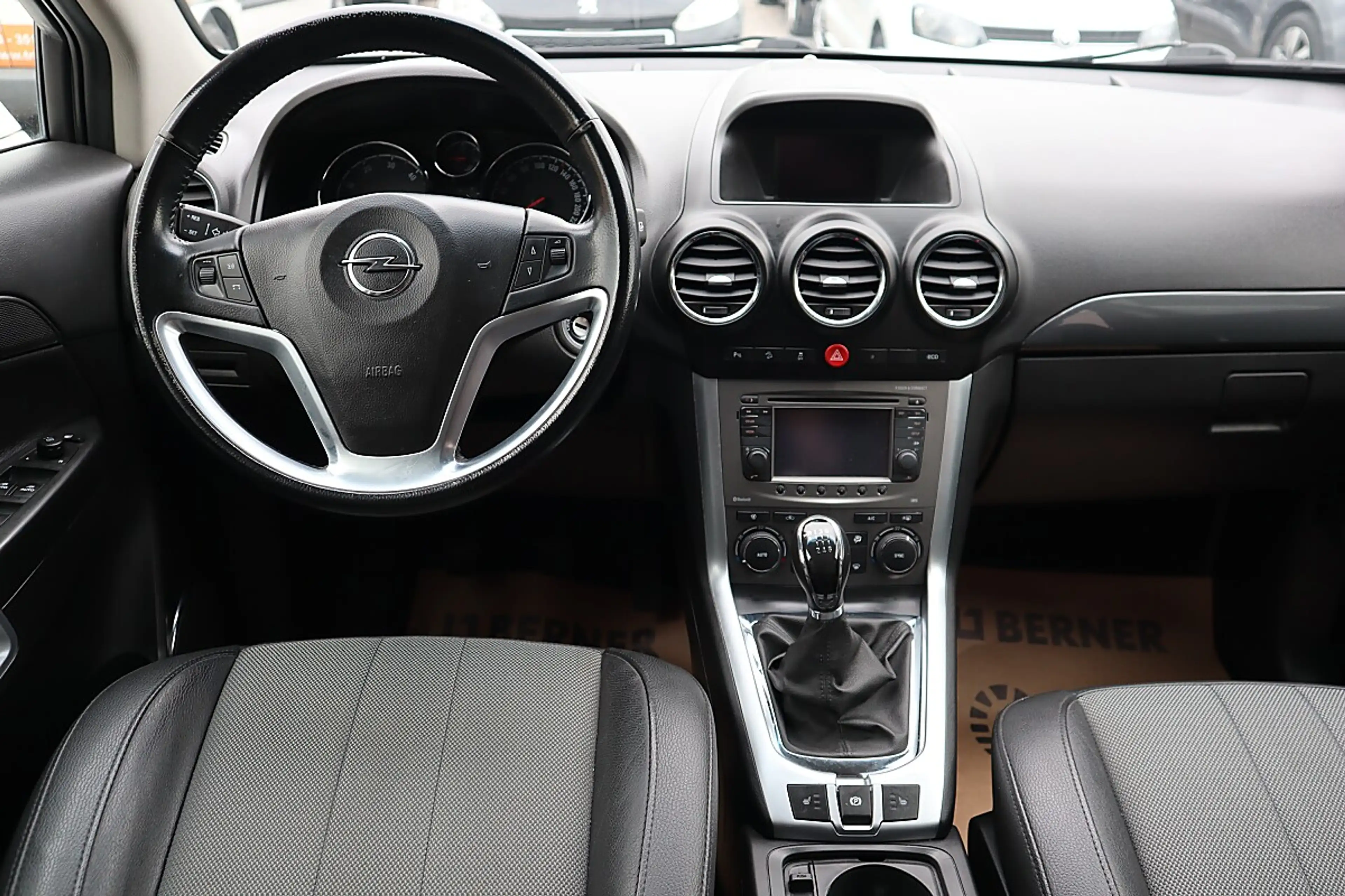 Opel Antara 4x4 2.2 CDTI Style — photo 8