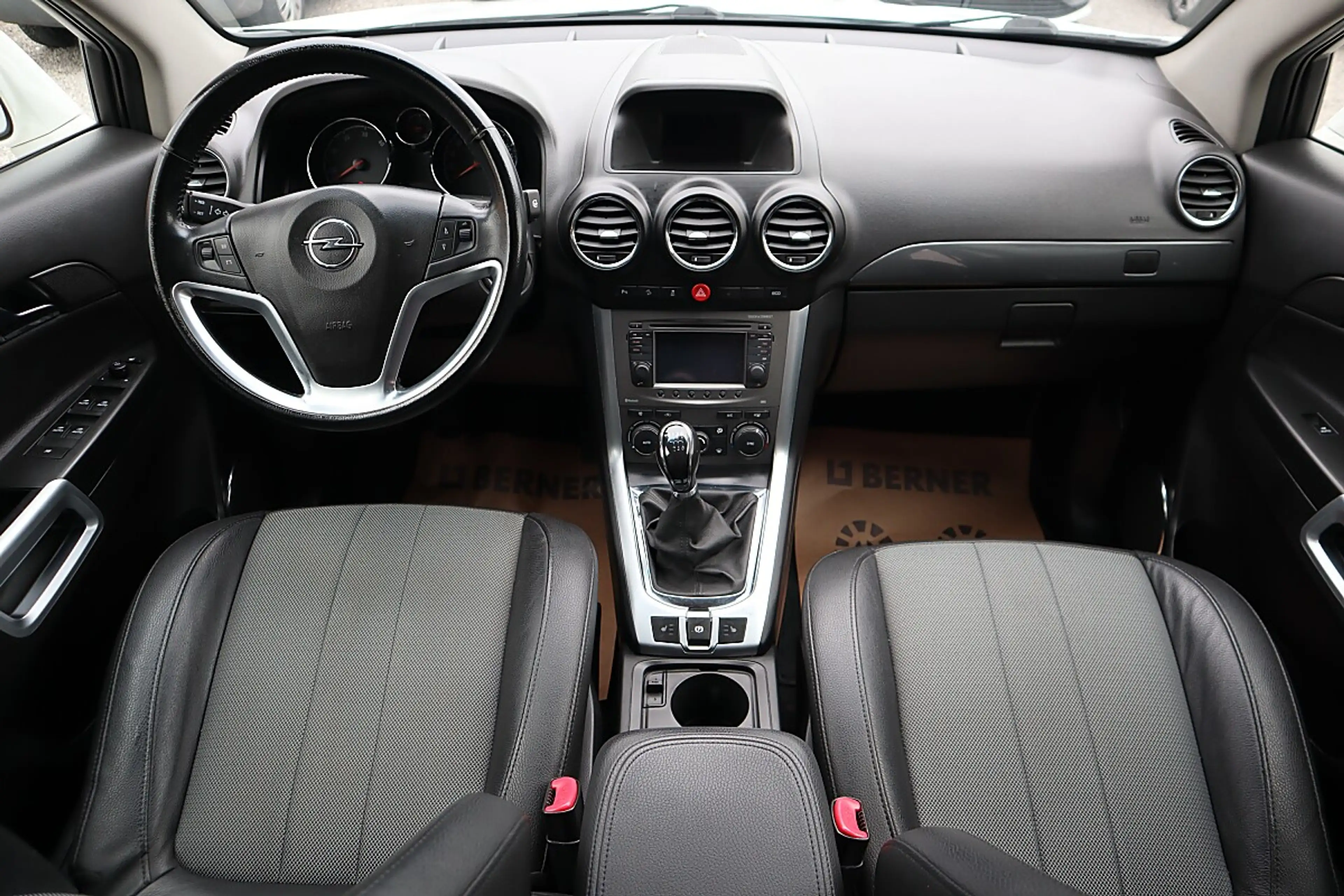 Opel Antara 4x4 2.2 CDTI Style — photo 7