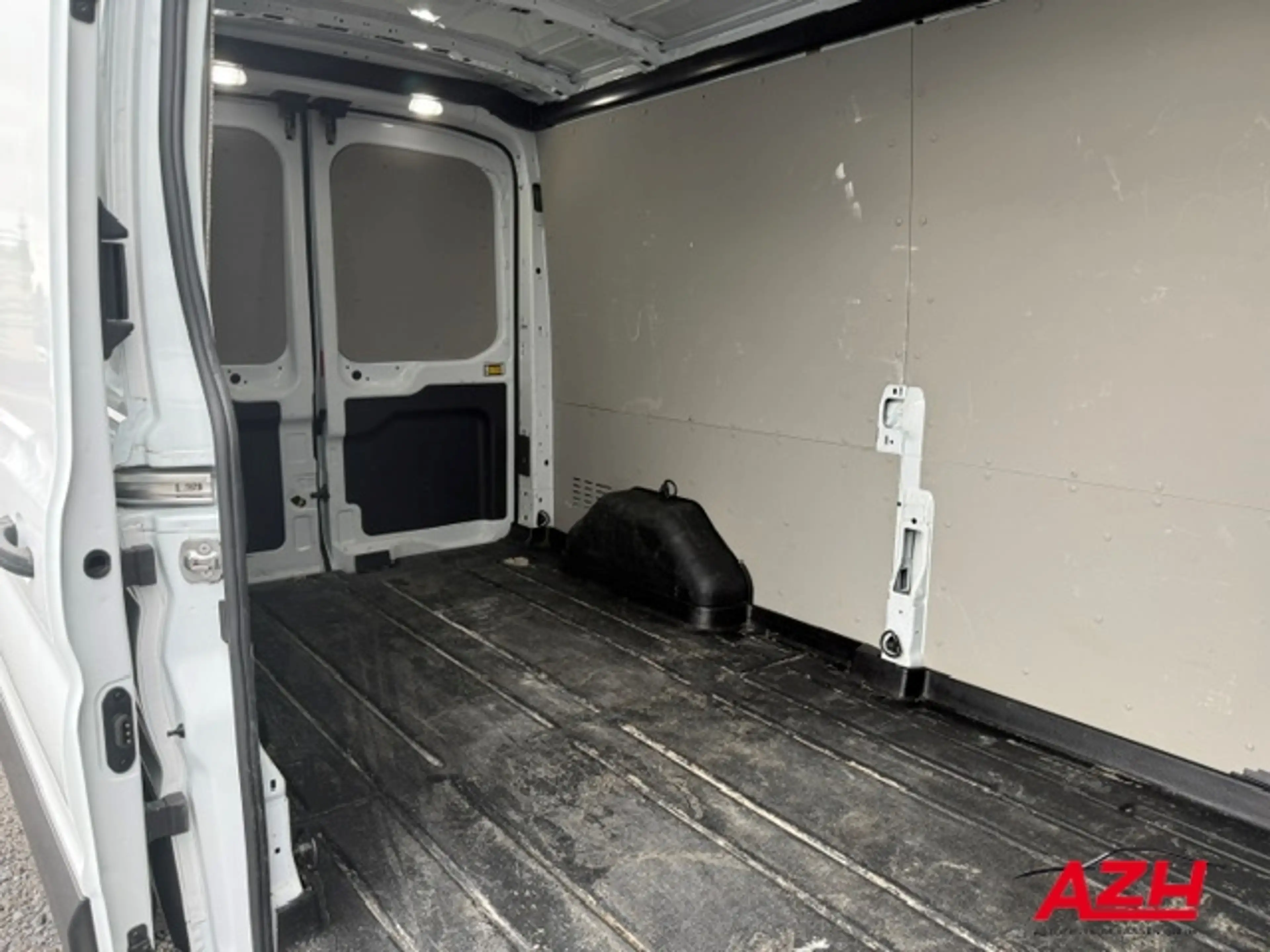 Ford Transit Kasten L3H2 Trend 2.0 TDCI, EURO 6 — photo 6