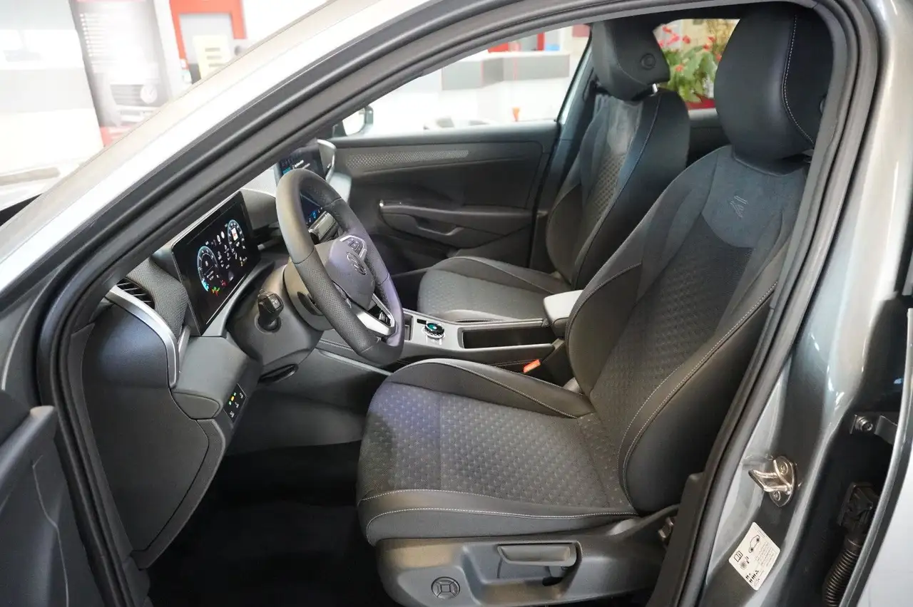 Volkswagen T-Roc R-Line 1.5 eTSI DSG*AHK*ACC*MATRIX*KAMERA* 7