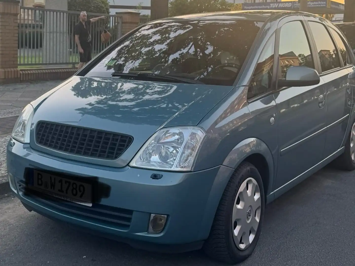 Opel Meriva Meriva 1.6 16V Edition Blau - 1