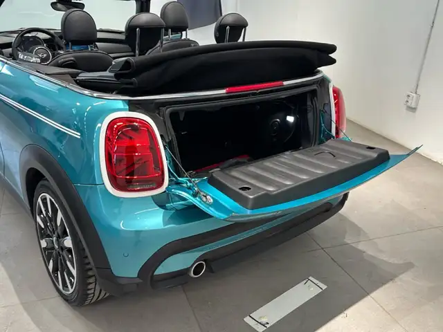 Mini Hatch view 15