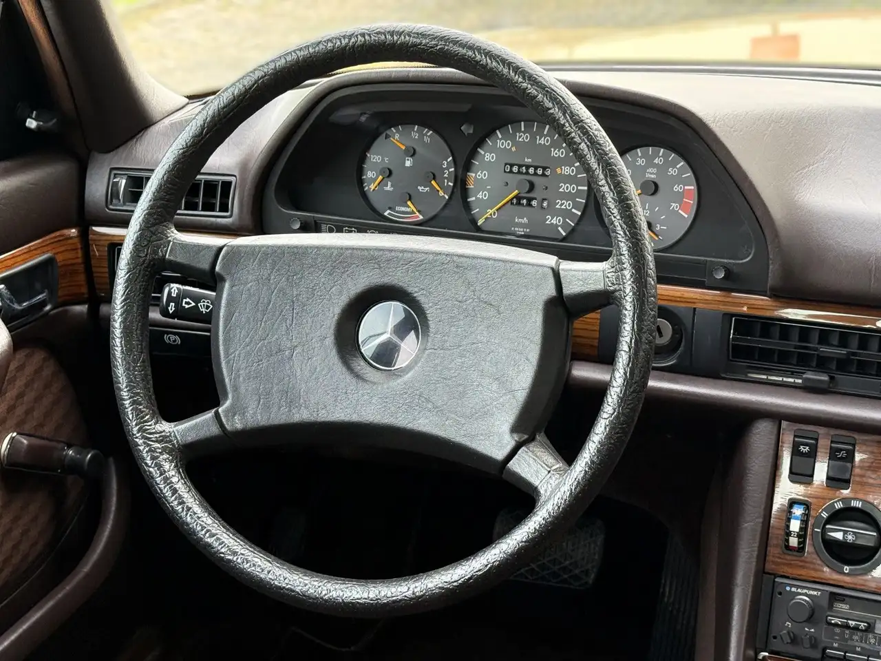 Mercedes-Benz S 500 W126 500 SE | Weizengelb | 61tkm | Gutachten 2, foto 11