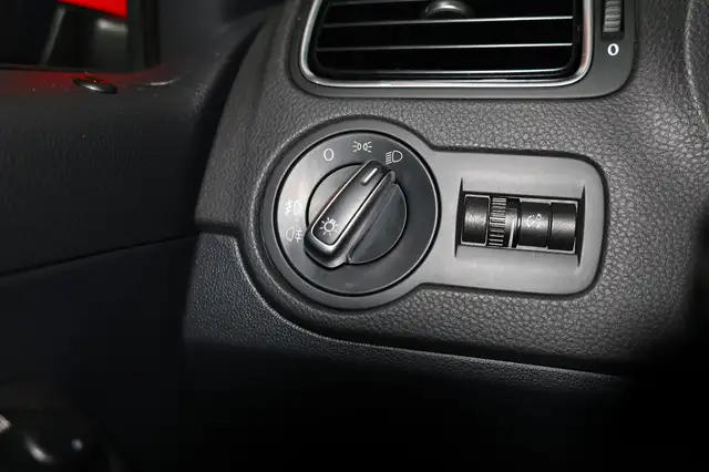 Volkswagen Polo view 11