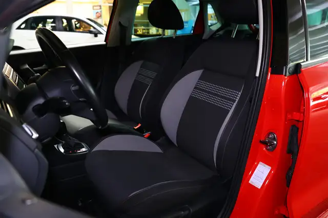 Volkswagen Polo view 19