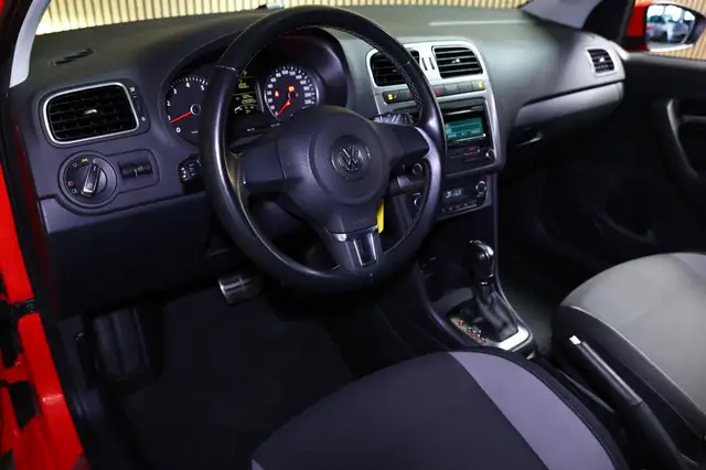Volkswagen Polo view 18