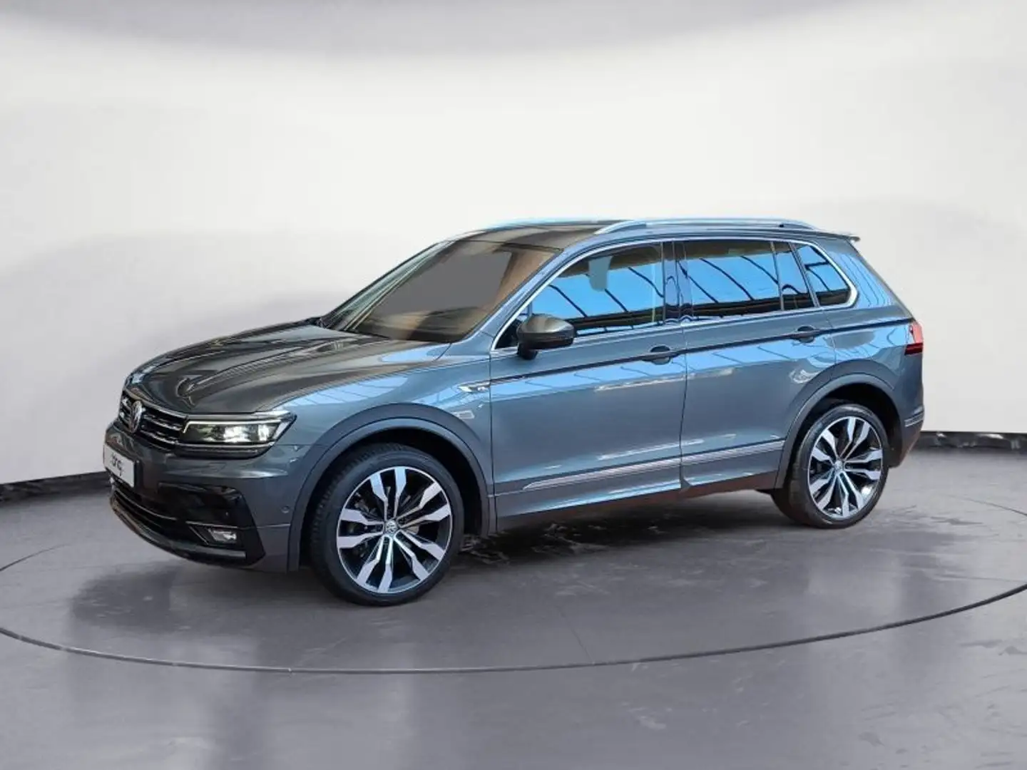 Volkswagen Tiguan 2.0 TSI Highline 4Motion DSG *PANO*HEAD-U Grau - 2