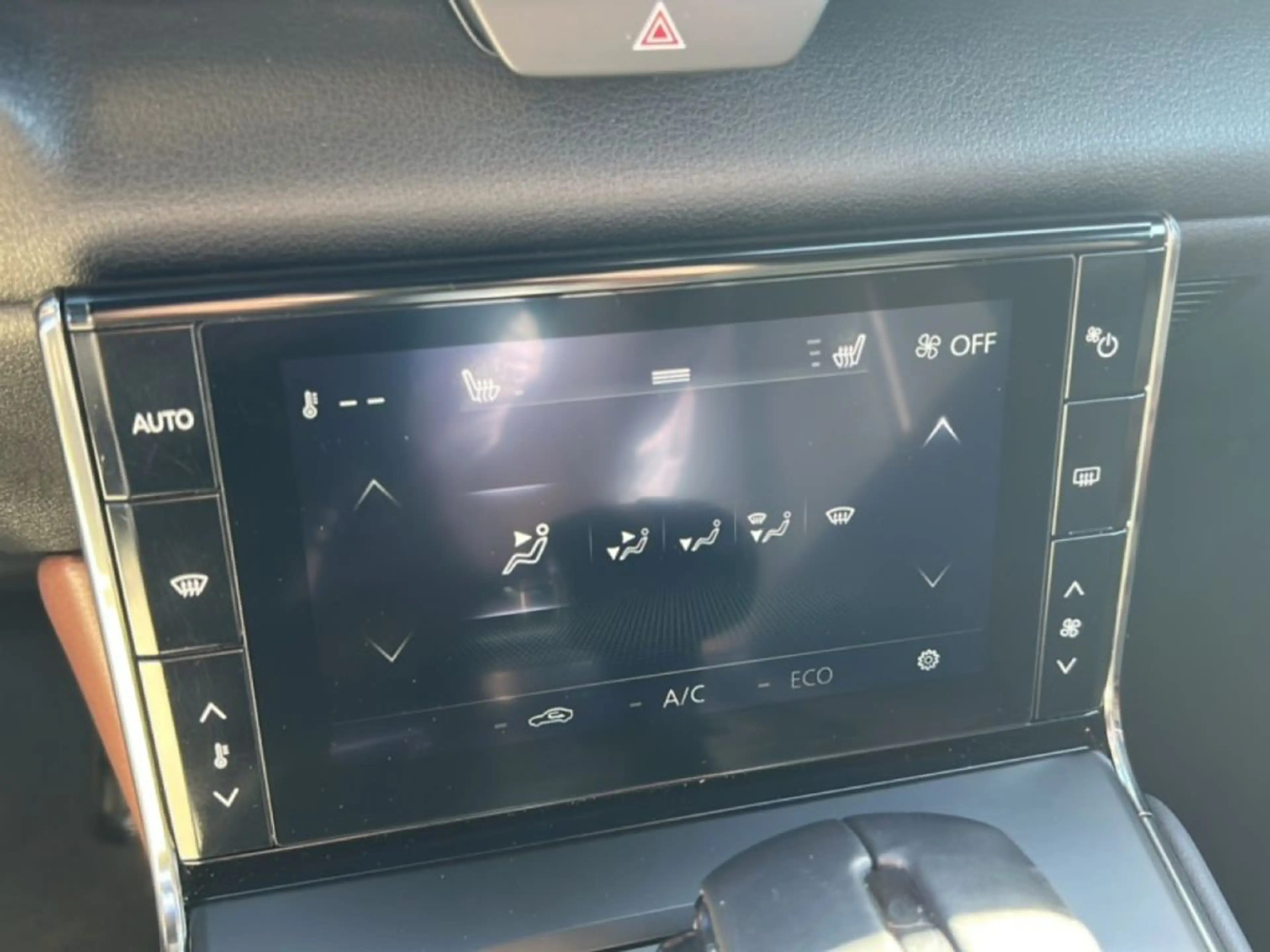 Mazda MX-30 e-SKYACTIV — photo 15