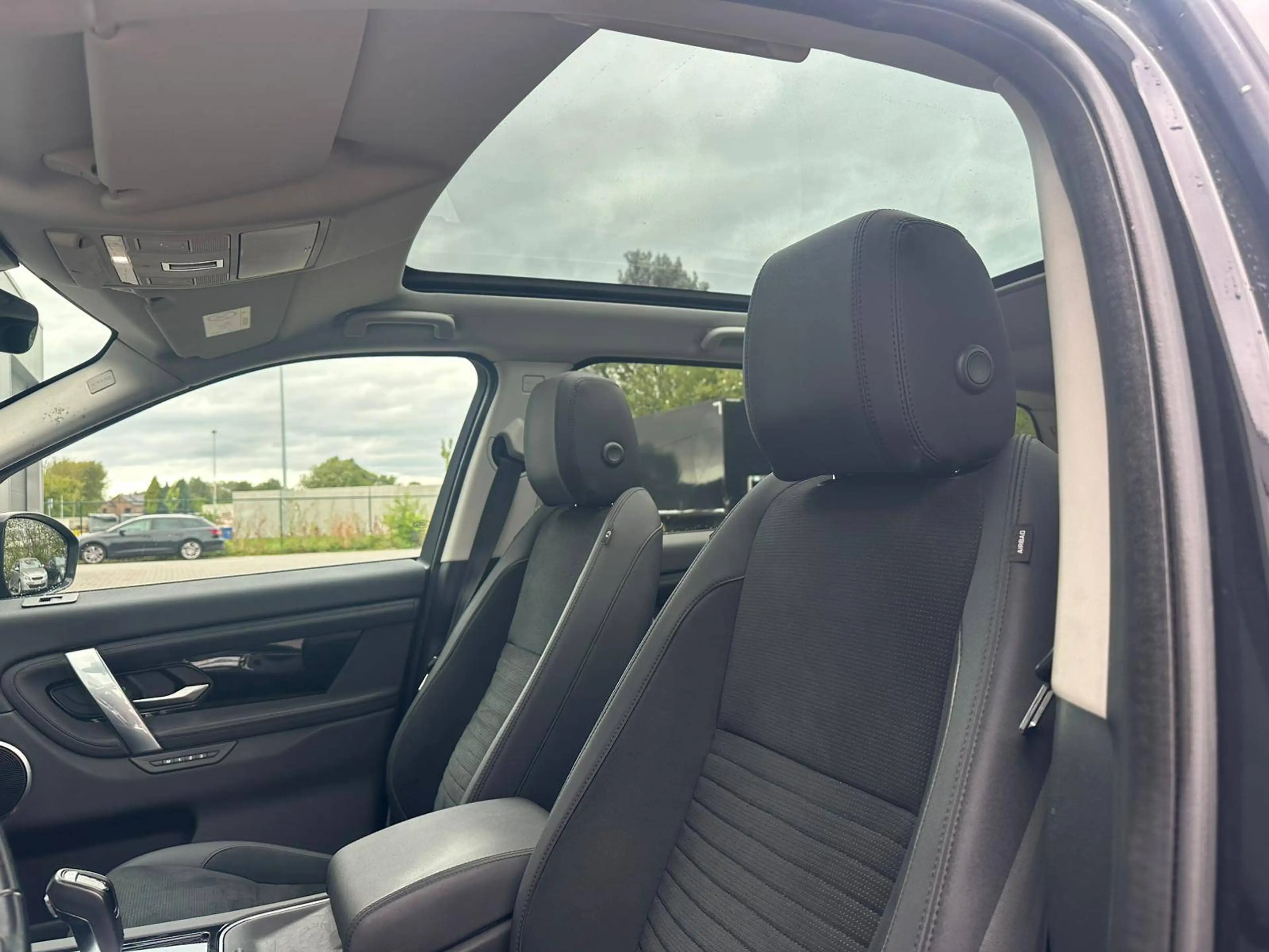 Land Rover Discovery Sport Navigatie/camera/elektrische zetels/panoramisch dak — photo 6