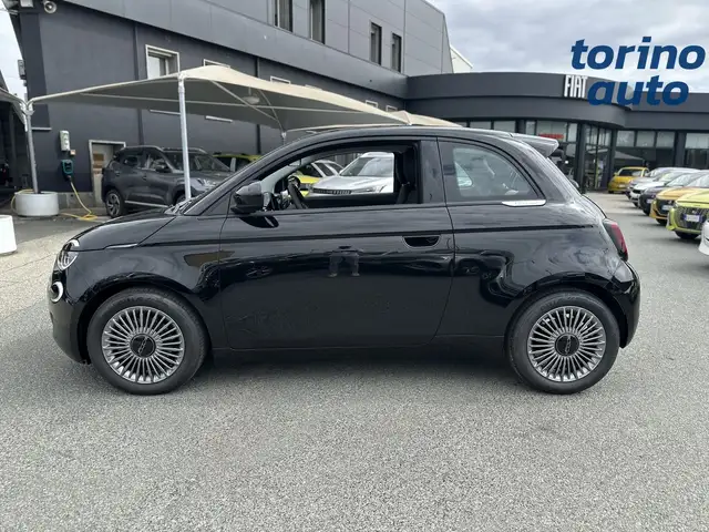 Fiat 500 view 4