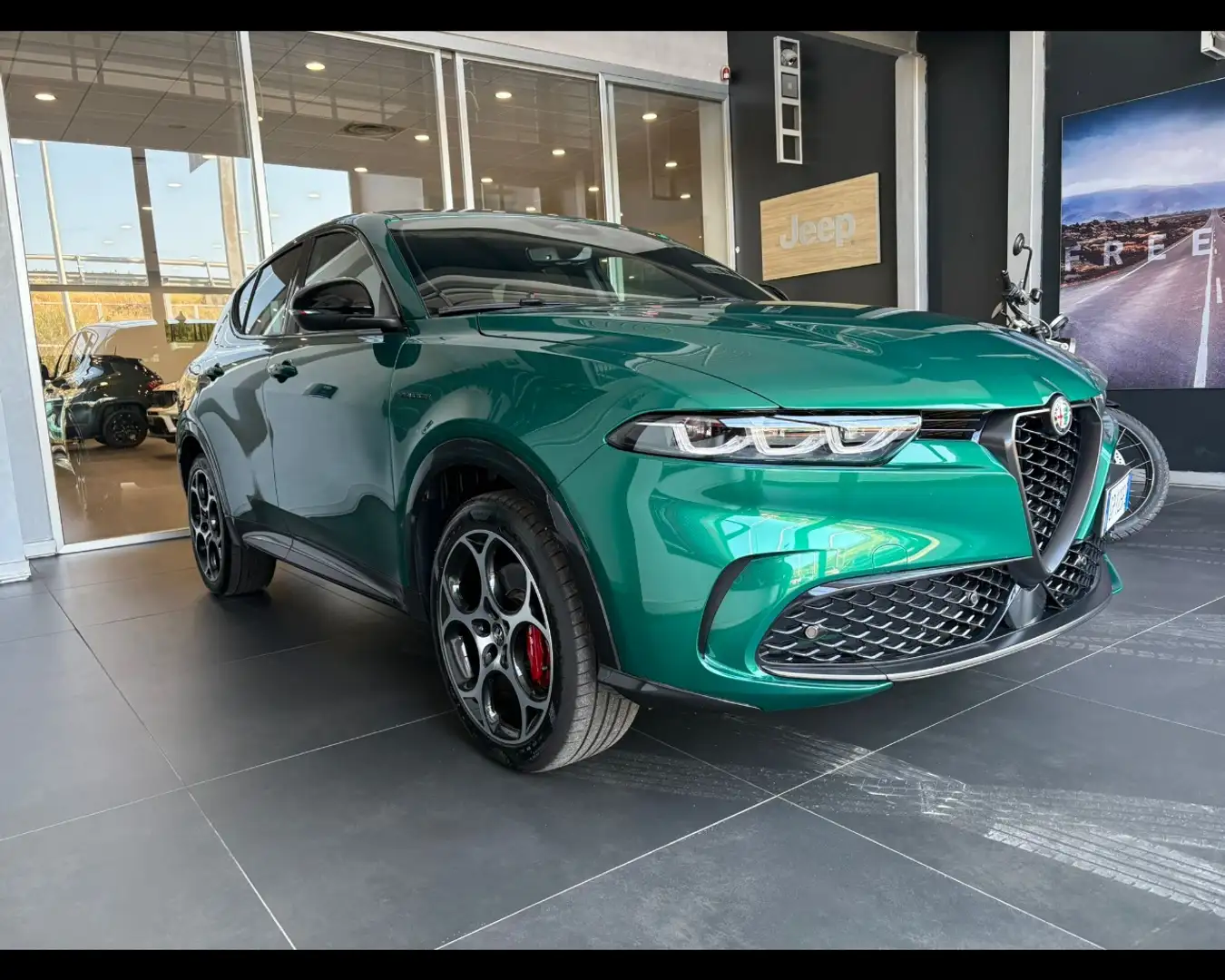 Alfa Romeo Tonale 1.3 Plug in Hybrid Veloce Verde - 2