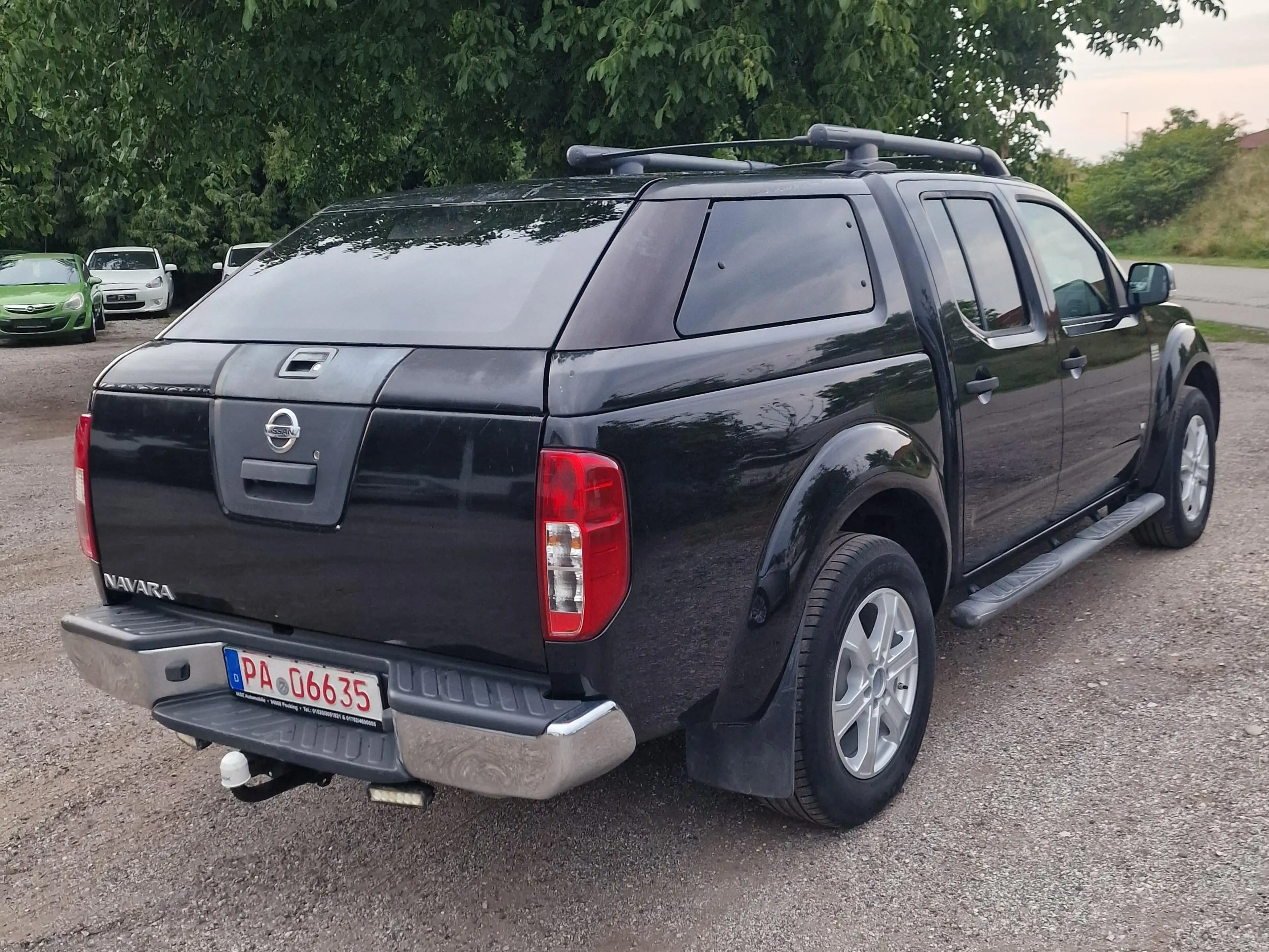 Nissan Navara Double Cab LE V6 4X4 — photo 2