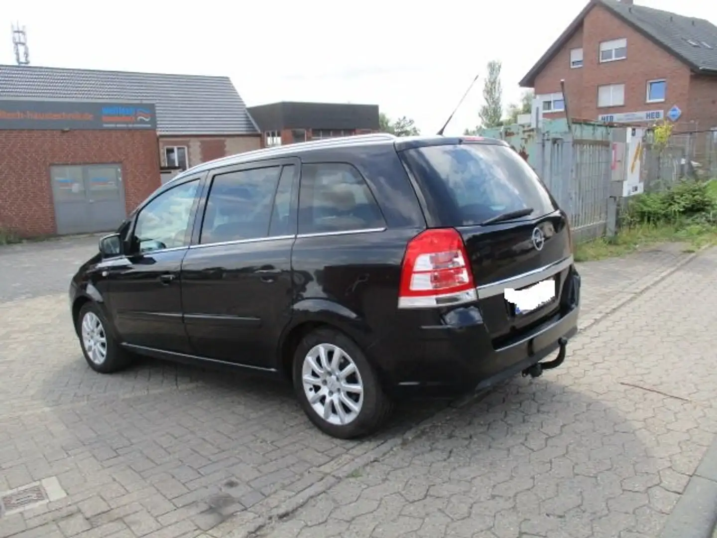 Opel Zafira Zafira 1.8 Family Schwarz - 1