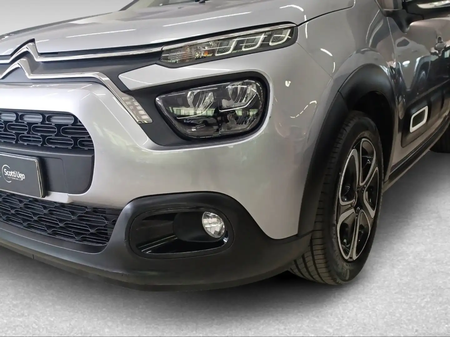 Citroen C3 1.2 PureTech C-Series Argento - 2