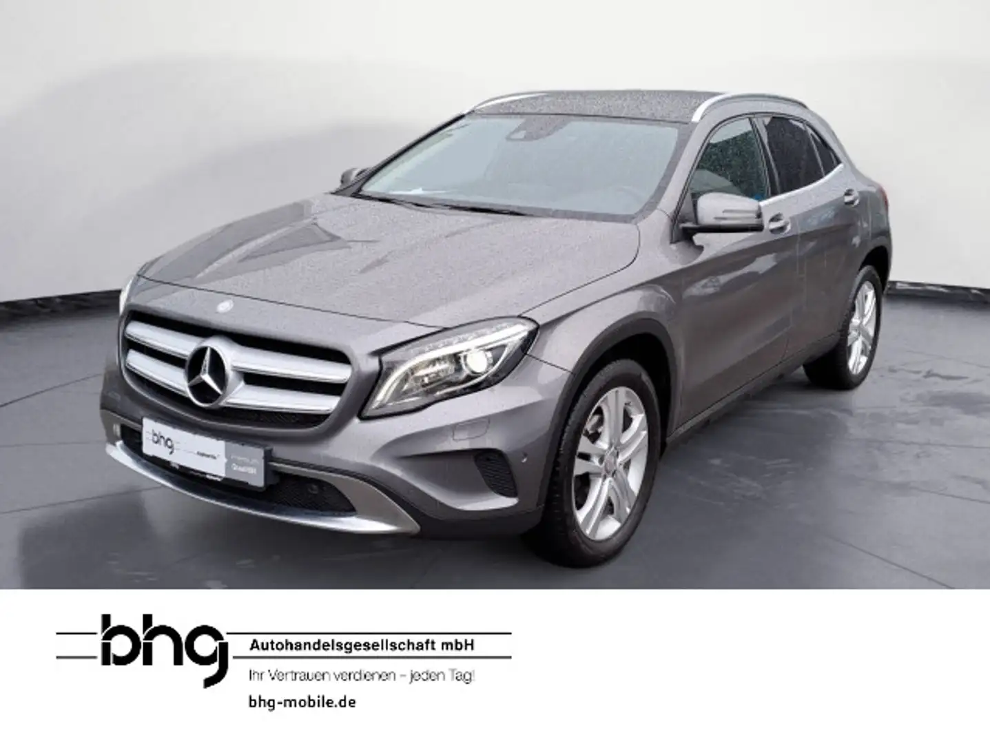 Mercedes-Benz GLA 220 d 7G-DCT Urban Gris - 1