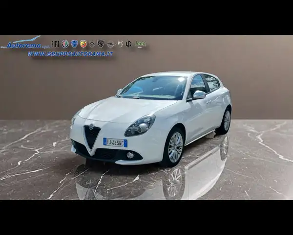 Alfa Romeo Giulietta (2010) - Giulietta 1.6 JTDm 120 CV Super
