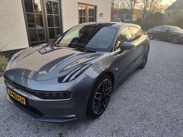 100kWh/AWD Privilege/extra set velgen/Luchtvering/HUD/Panoramisch dak