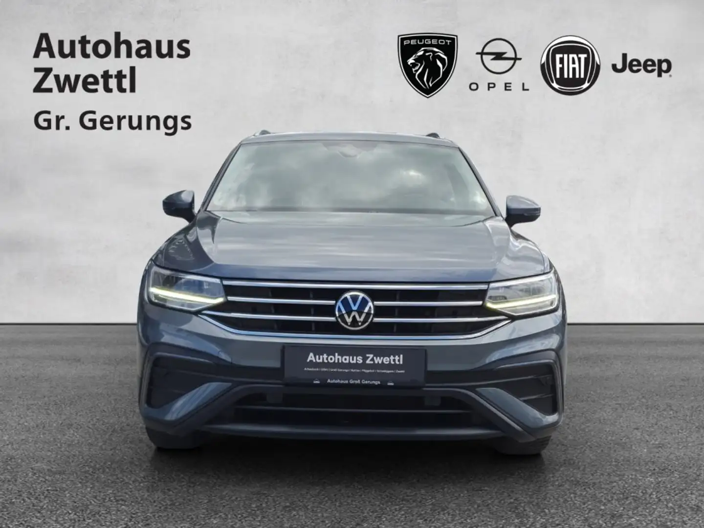 Volkswagen Tiguan Allspace Life 2,0 SCR DSG Grau - 2