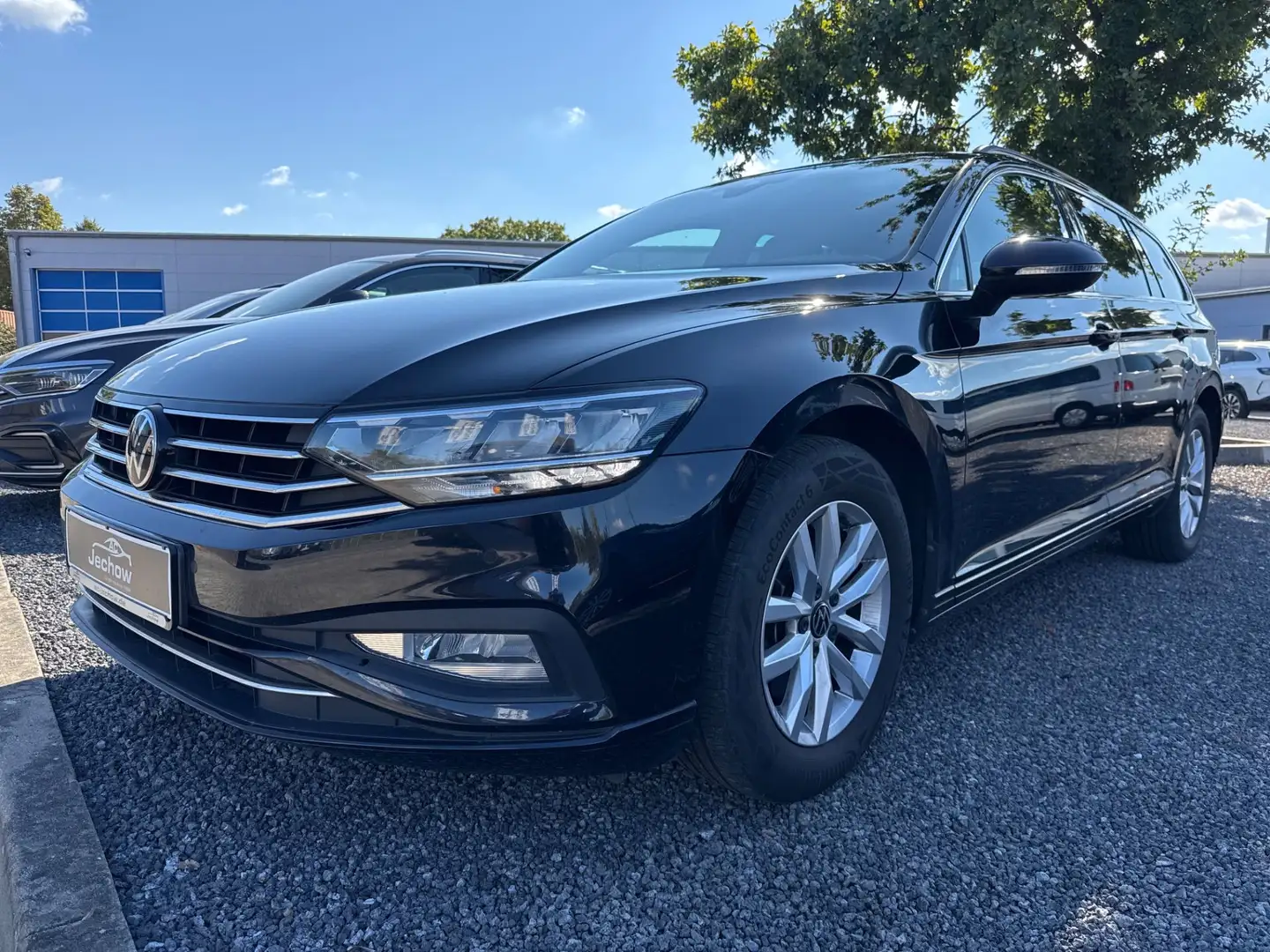 Volkswagen Passat Variant 2.0 TDI Business Acc Ahzv el. Heckkl. Schwarz - 1