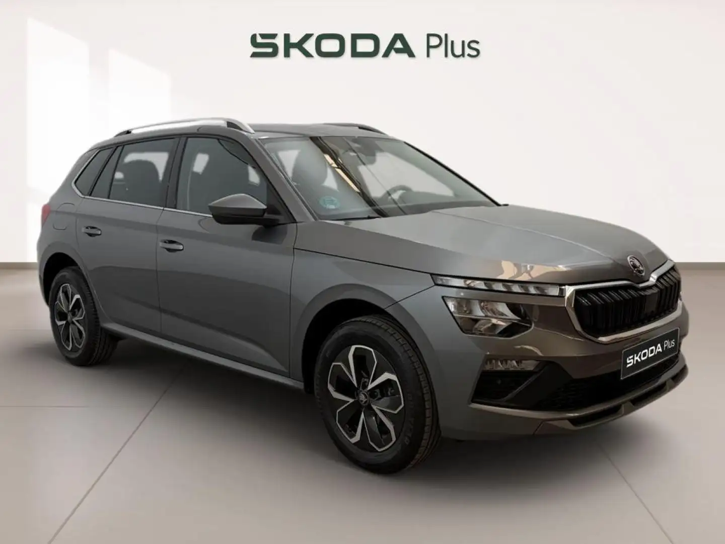 Skoda Kamiq 1.0 TSI Selection 85kW Gris - 1