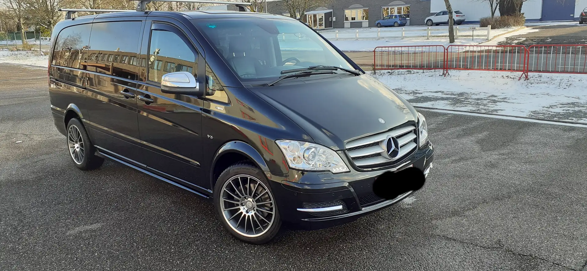 Mercedes-Benz Viano Viano 3.0 CDI DPF lang Automatik Avantgarde Zwart - 1
