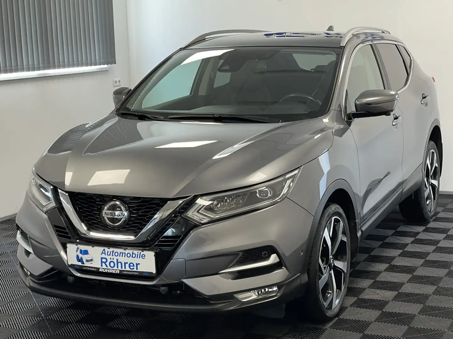 Nissan Qashqai 1.7 dCi Tekna 4x4 Automatik Pano 360° Gris - 2
