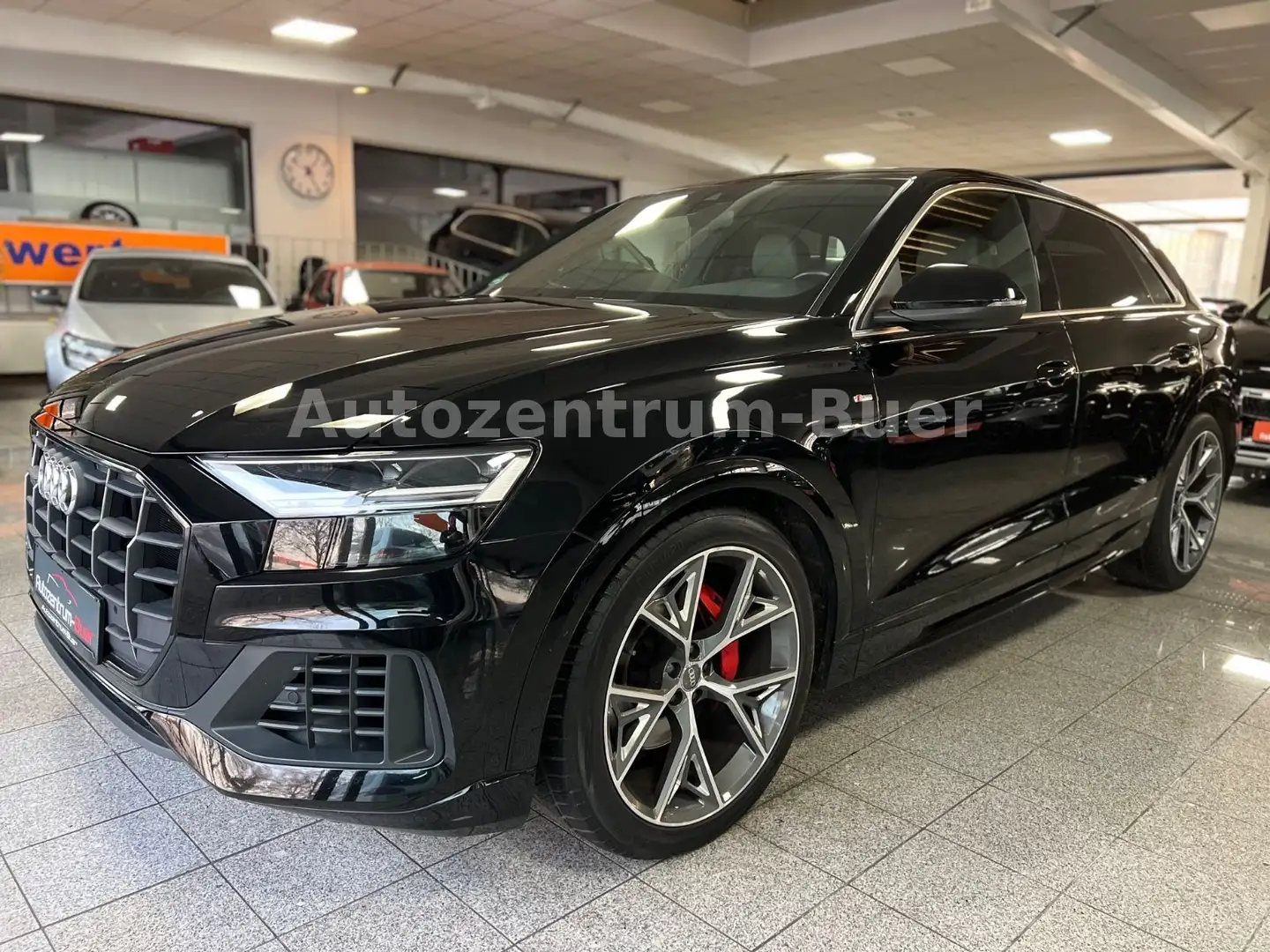 Audi Q8 50 TDI quattro S Line Sport Plus Pano Nero - 2
