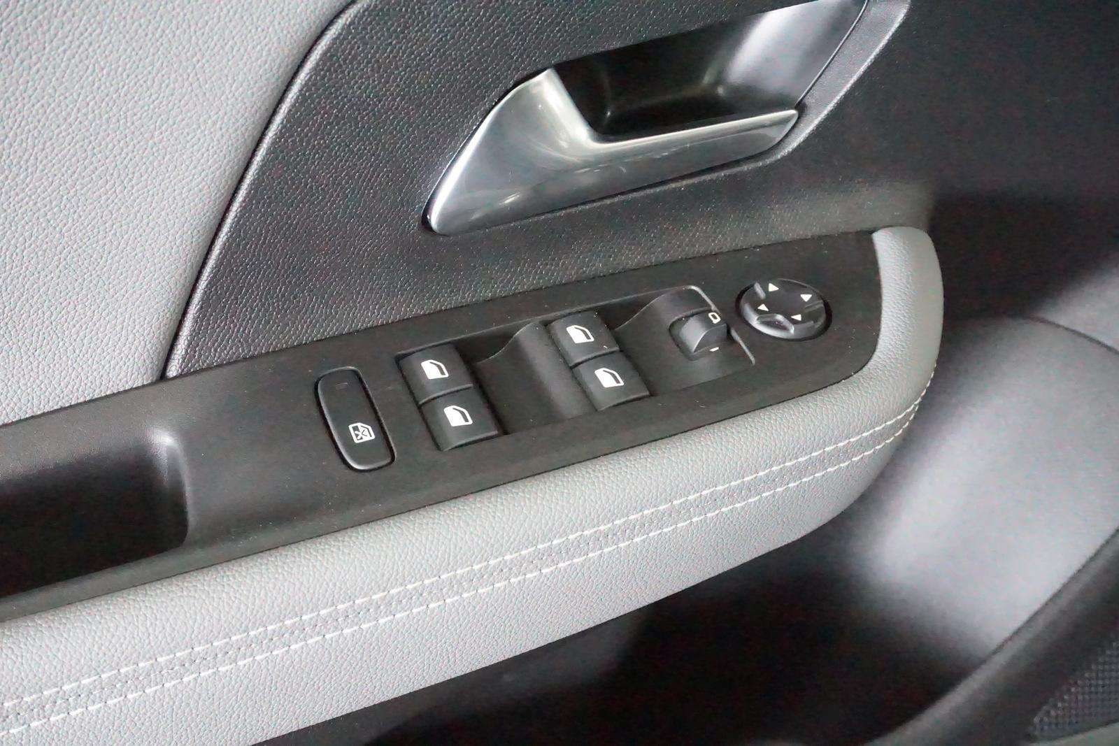 Opel Mokka E