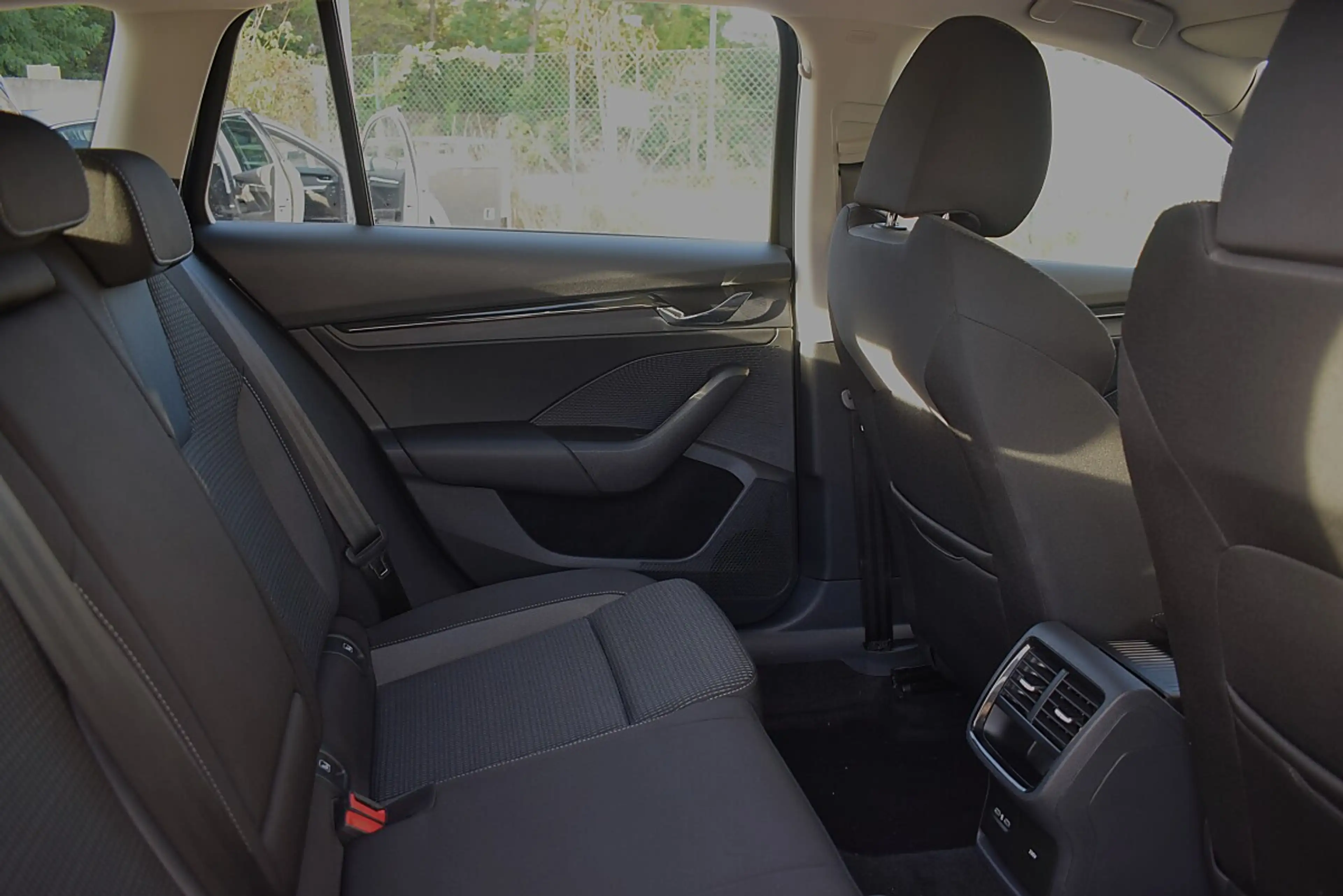 Skoda Octavia 2.0 TDI DPF Ambition 4x4 (EURO 6d) — photo 11