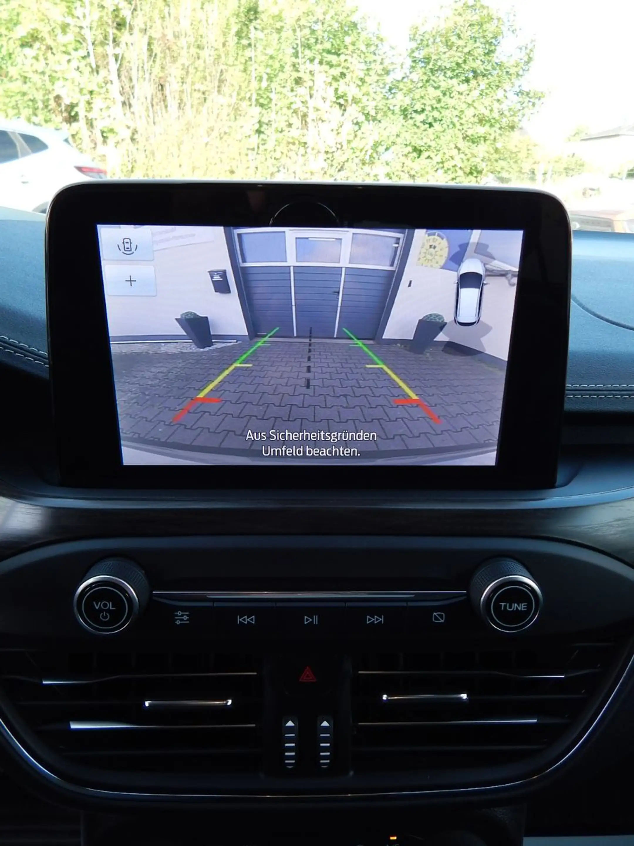 Ford Focus 1.5 Vignale ~HUD~NAVI~KAMERA~LEDER~LED~ — photo 15