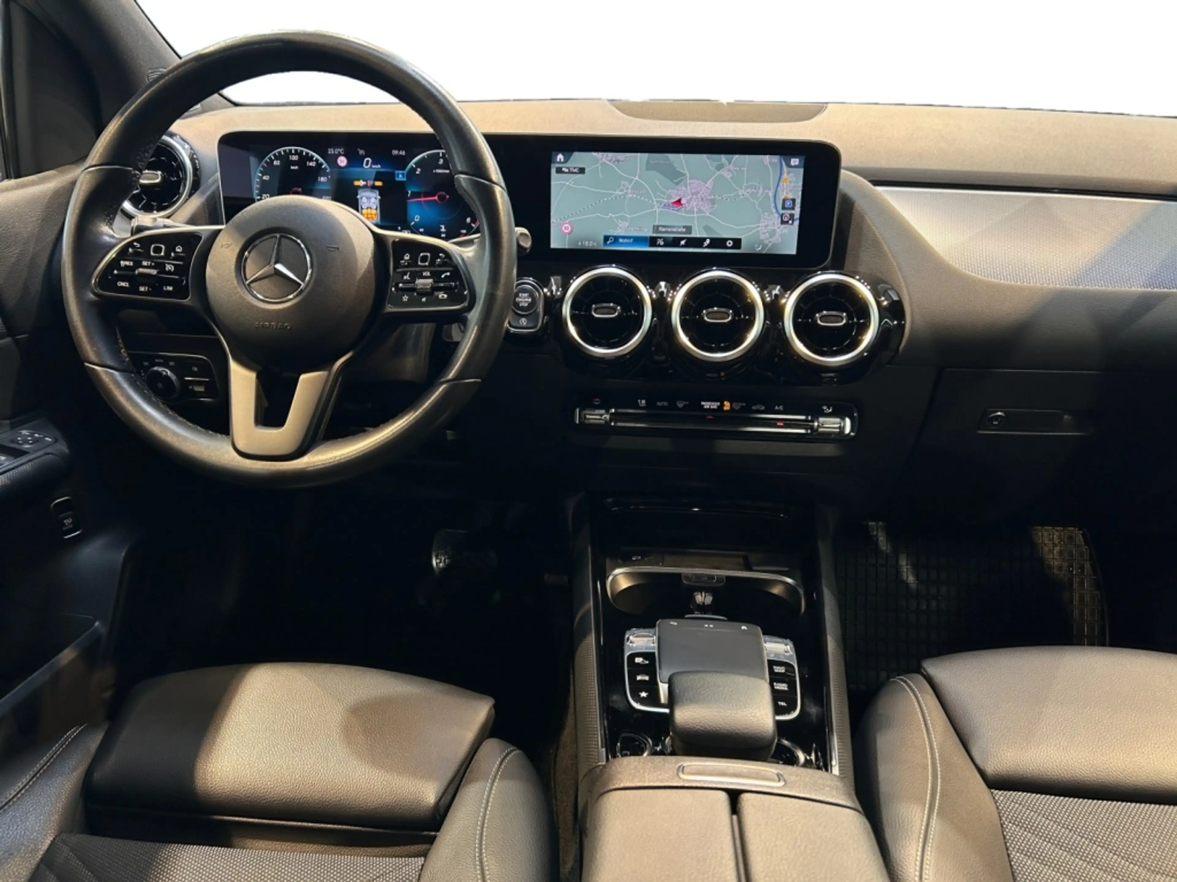 Mercedes-Benz B 220 d Style MBUX+Style+Wide+Cam+LED+Navi+AUT — photo 11