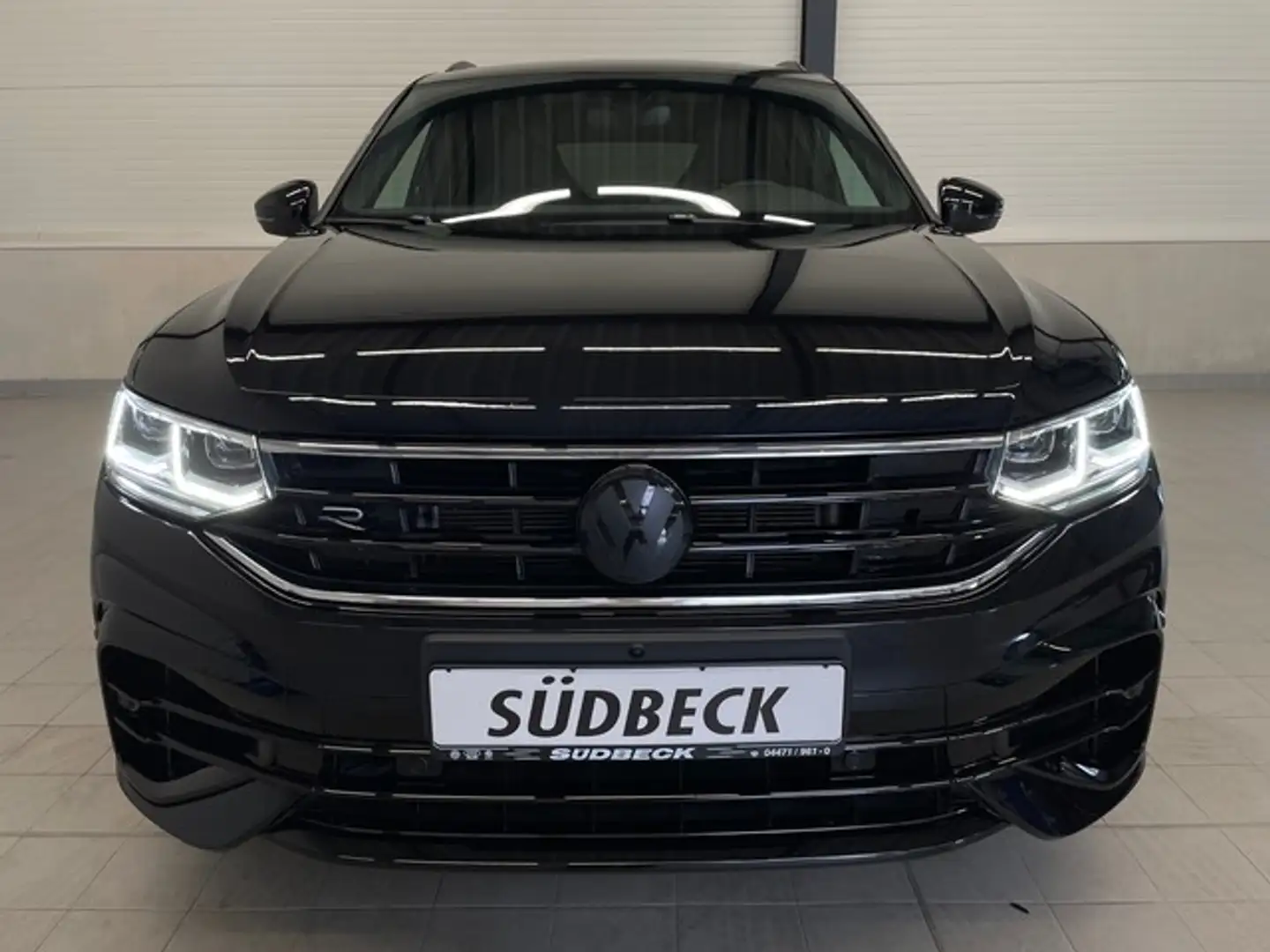 Volkswagen Tiguan 2.0 TSI R 4Motion KAMERA+PANO+AHK+MATRIX+APP+LA... Schwarz - 2