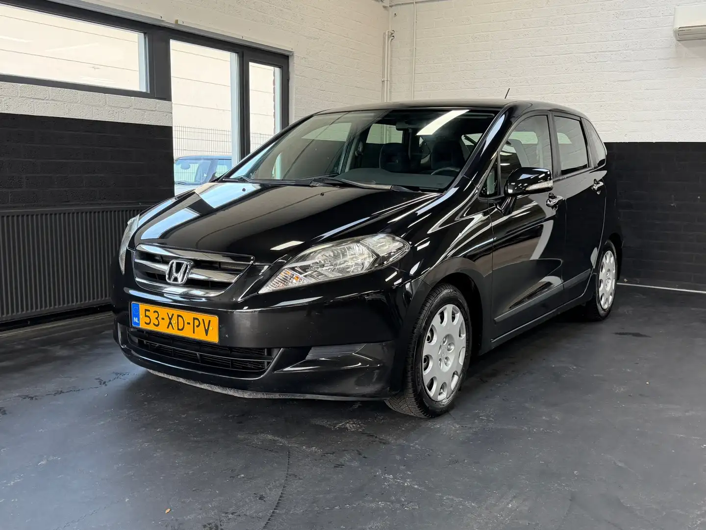 Honda FR-V 1.8i Trend | 6 Persoons | NL Auto | NAP | Climate Zwart - 2