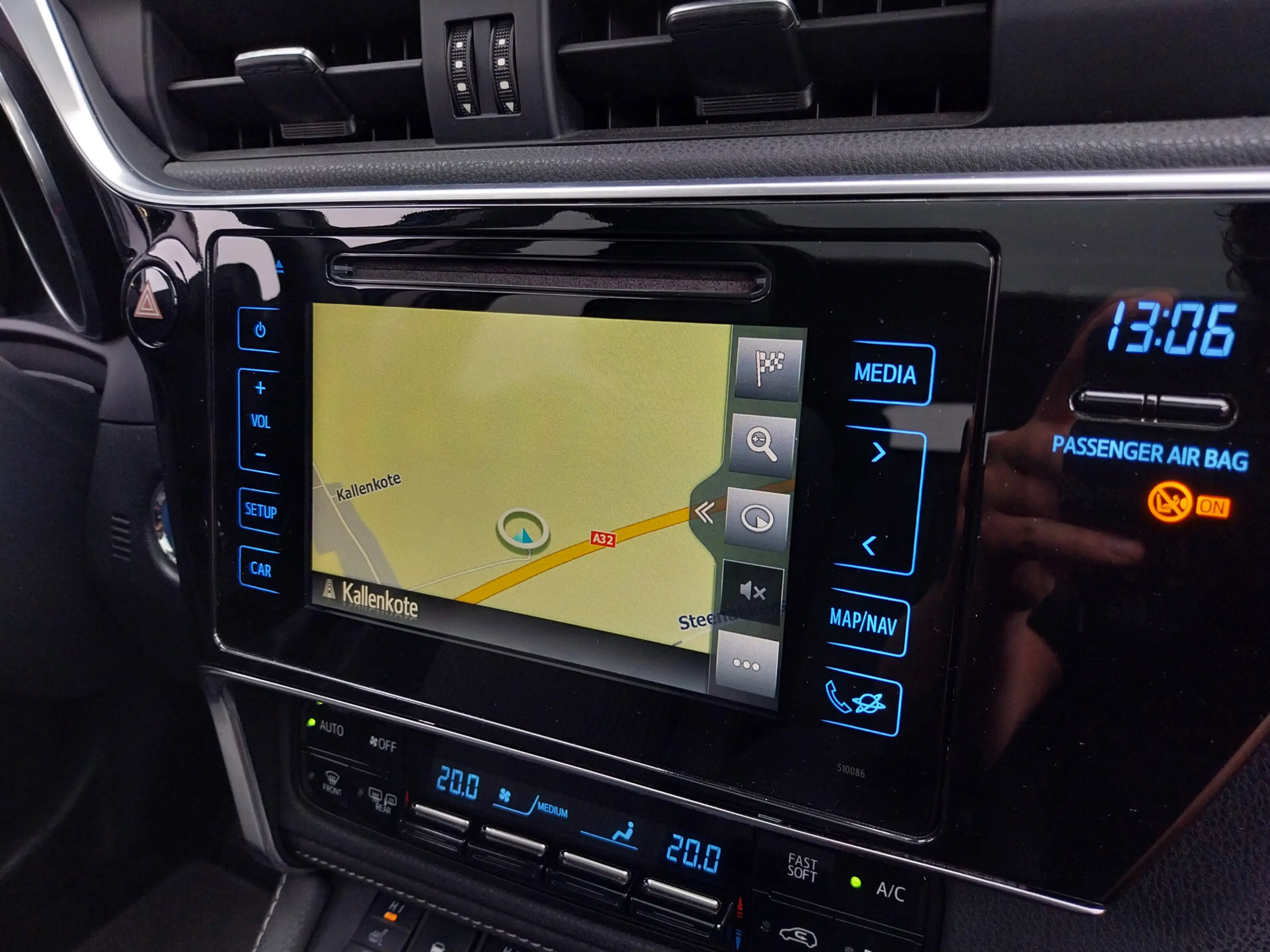 Toyota Auris Touring Sports 1.8 Hybrid PANO DAK CAMERA HALF LEE — photo 9