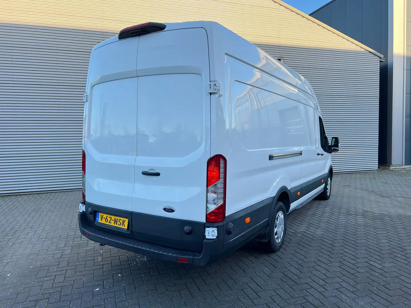 Ford E-Transit 390 L4H3 Trend 68kWh Blanc - 2