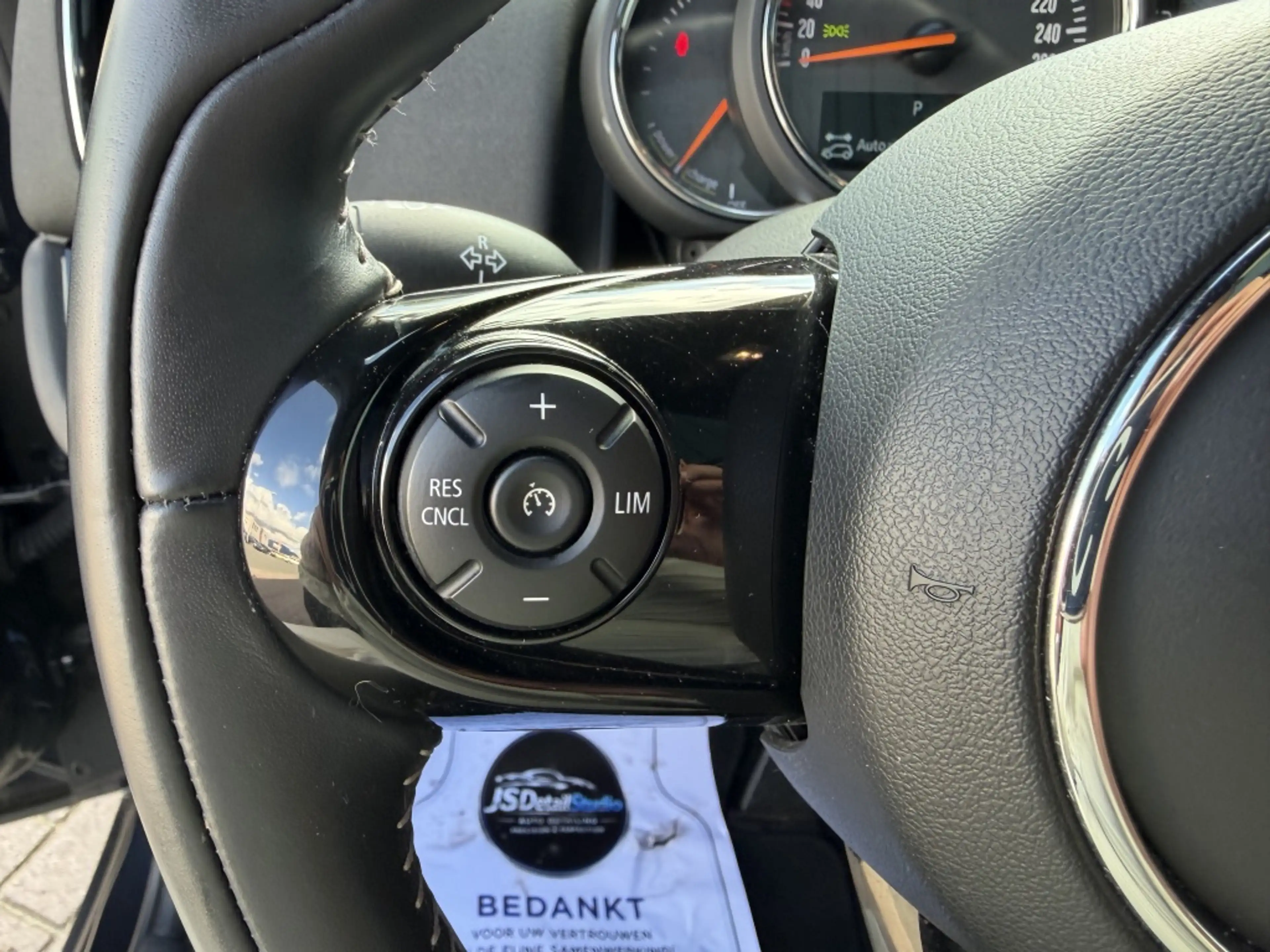 MINI Cooper SE Countryman 1.5 ALL4 Pano*Clima*Navi NAP! — photo 9