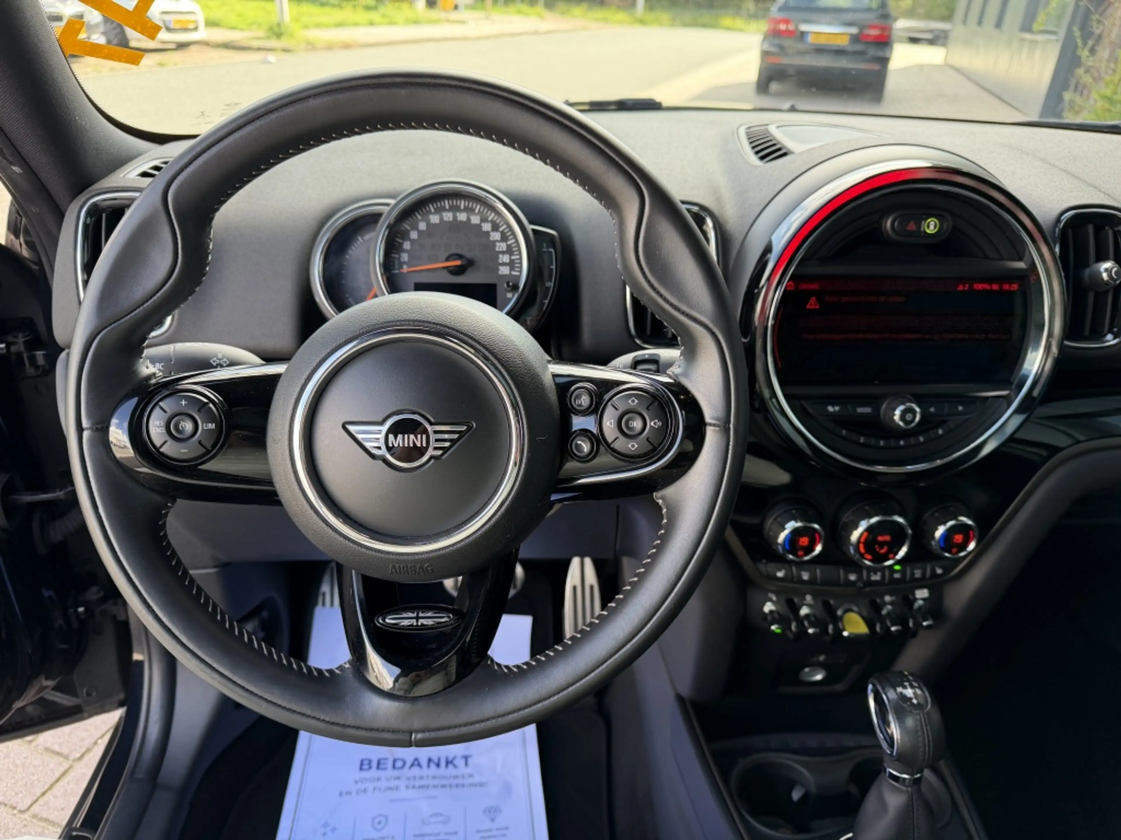 MINI Cooper SE Countryman 1.5 ALL4 Pano*Clima*Navi NAP! — photo 8