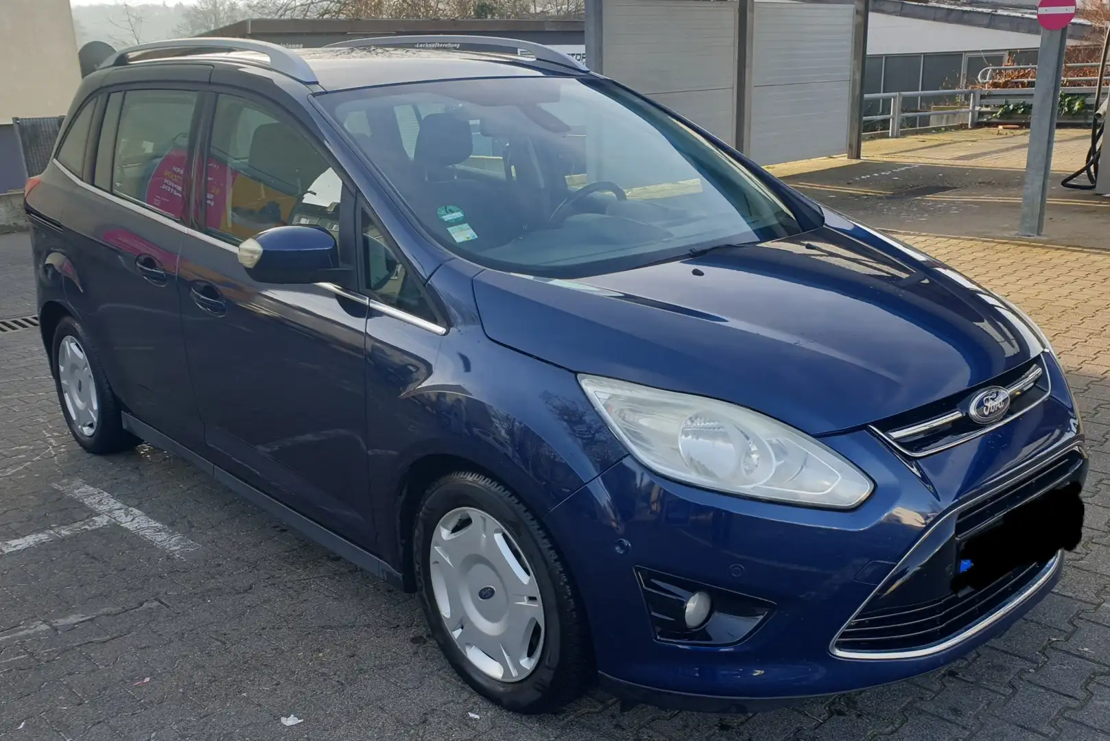 Ford Grand C-Max C-Max Diesel 1.6 TDCi Titanium,Sitzheizung,7 Sitze Blau - 2