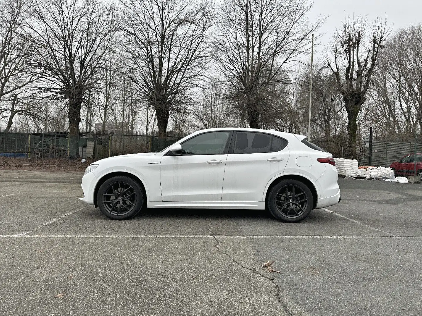 Alfa Romeo Stelvio 2.2 Turbo Diesel 210CV Veloce AT8 Q4 Bianco - 2