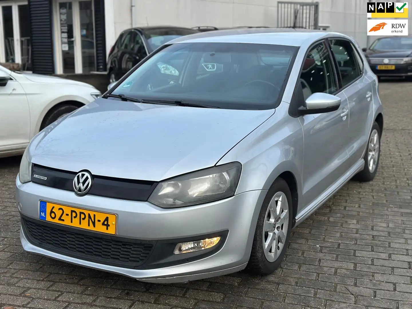 Volkswagen Polo 1.2 TDI BlueMotion Comfortline Bj:2011 Airco El ra Gris - 1