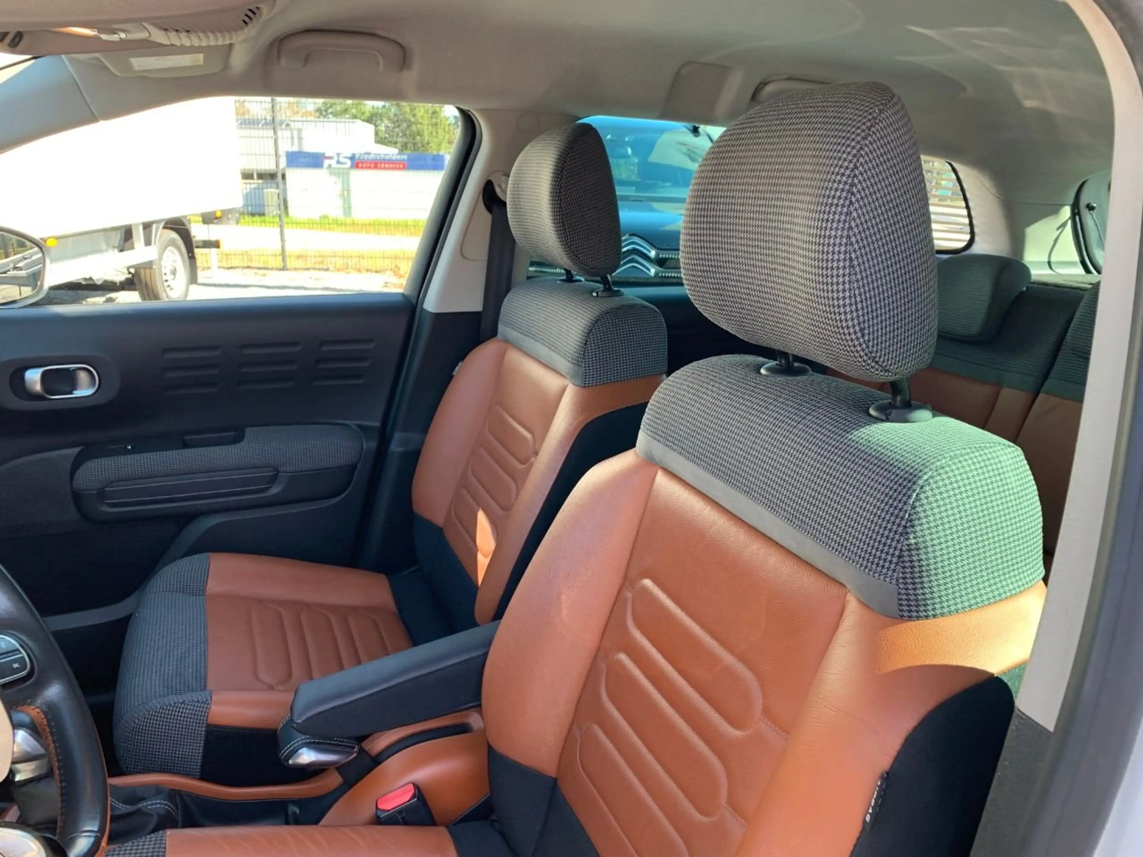 Citroen C3 Aircross 1.2 Turbo 130 Automaat Shine — photo 12