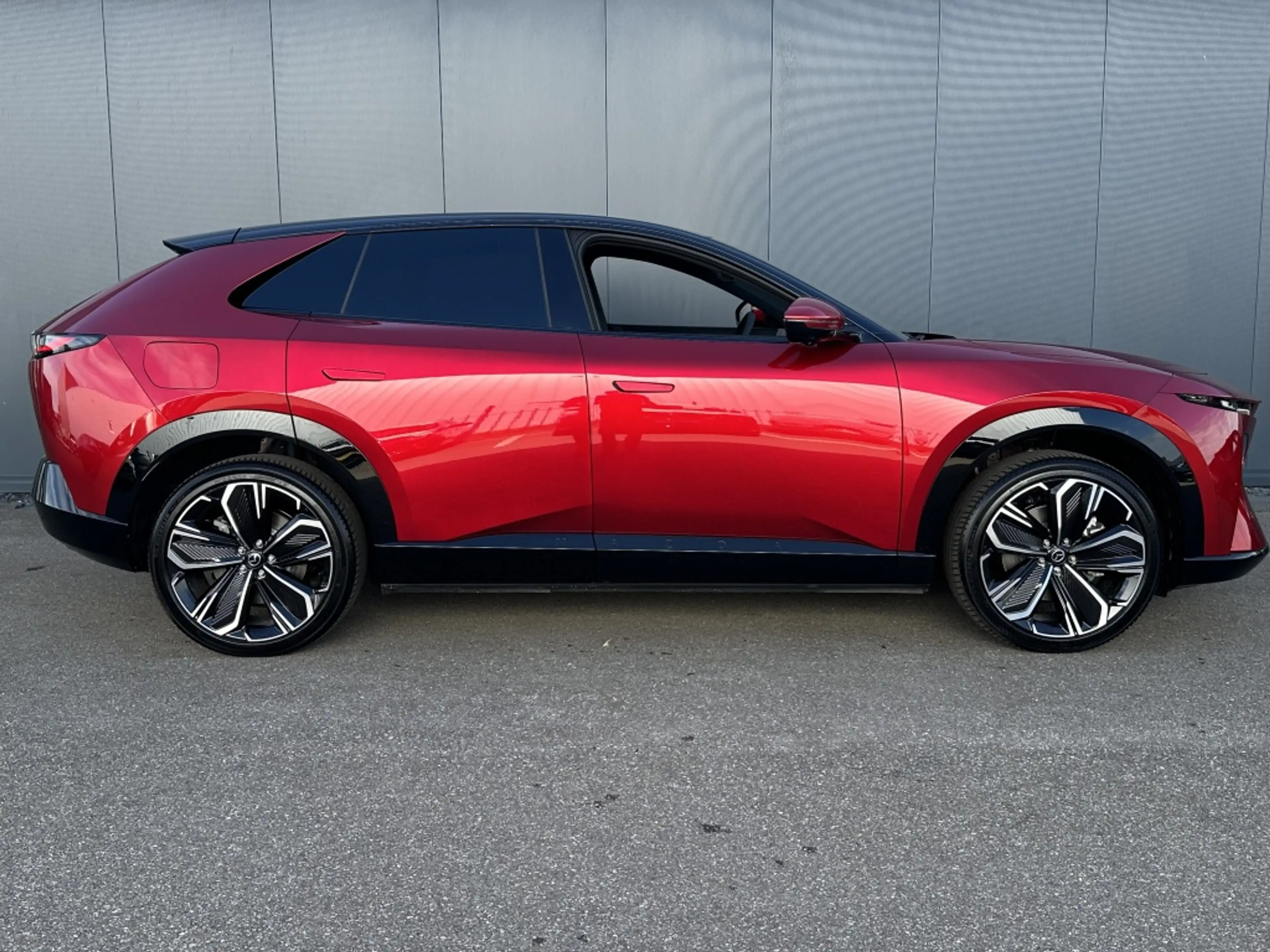 Mazda CX-6e Takumi 78 kWh / | Gratis trekhaak t.w.v. €1695,- — photo 2