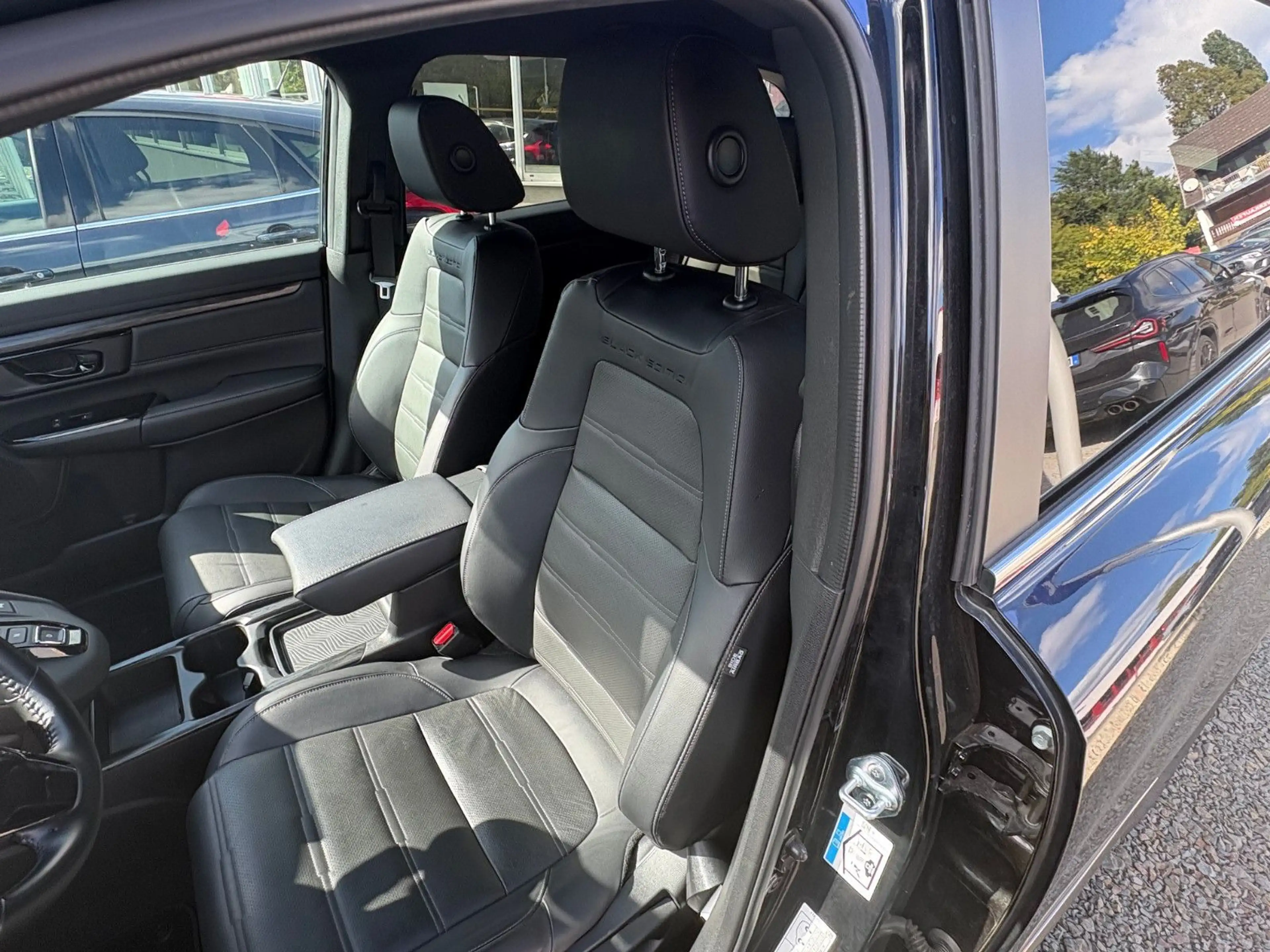 Honda CR-V 2.0 i-MMD HYBRID 2WD Sport Line — photo 9