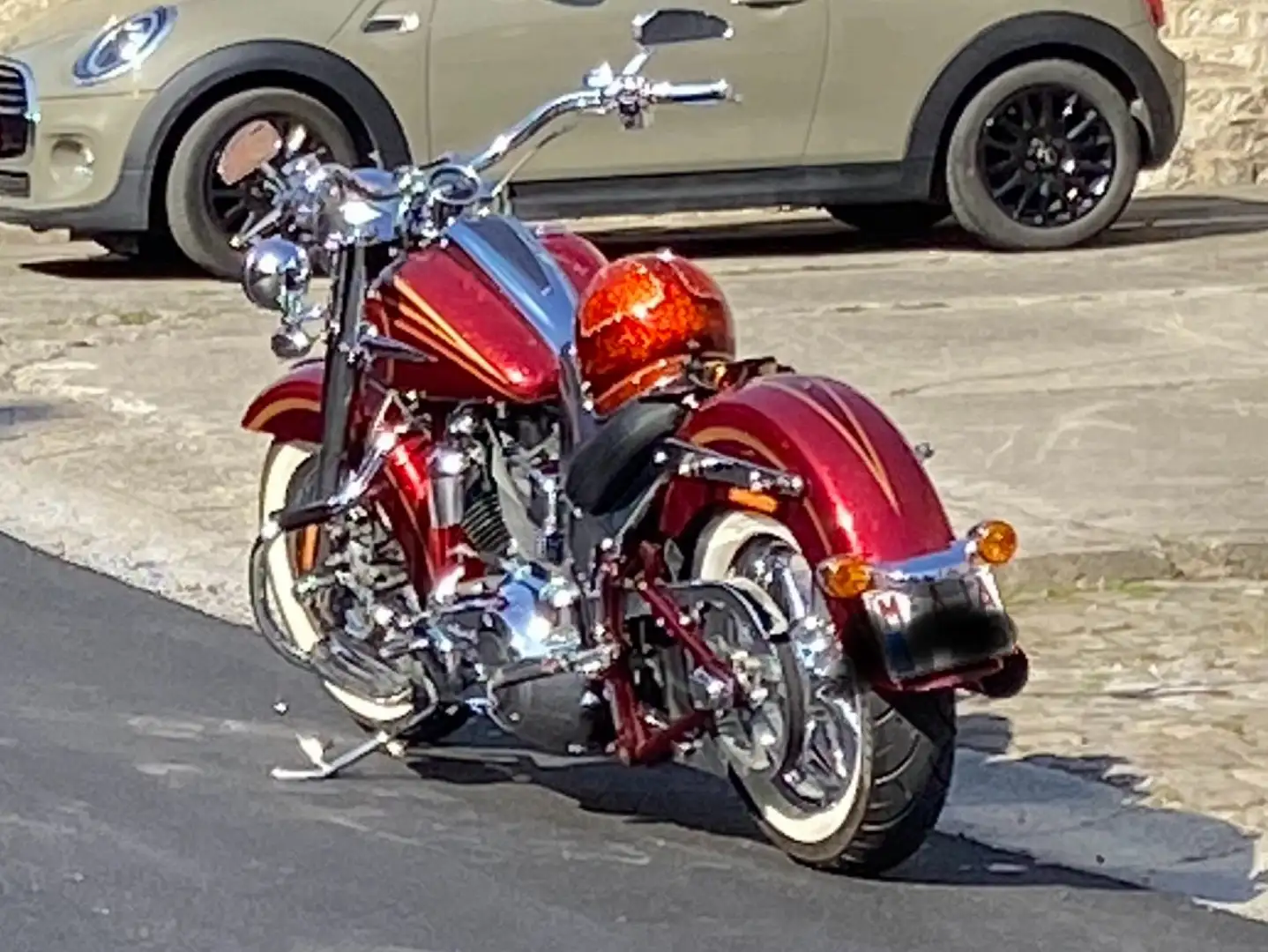 Harley-Davidson CVO Limited Oranje - 1