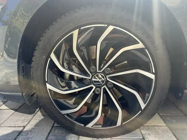 Volkswagen Golf view 15