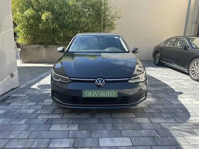 Volkswagen Golf view 2