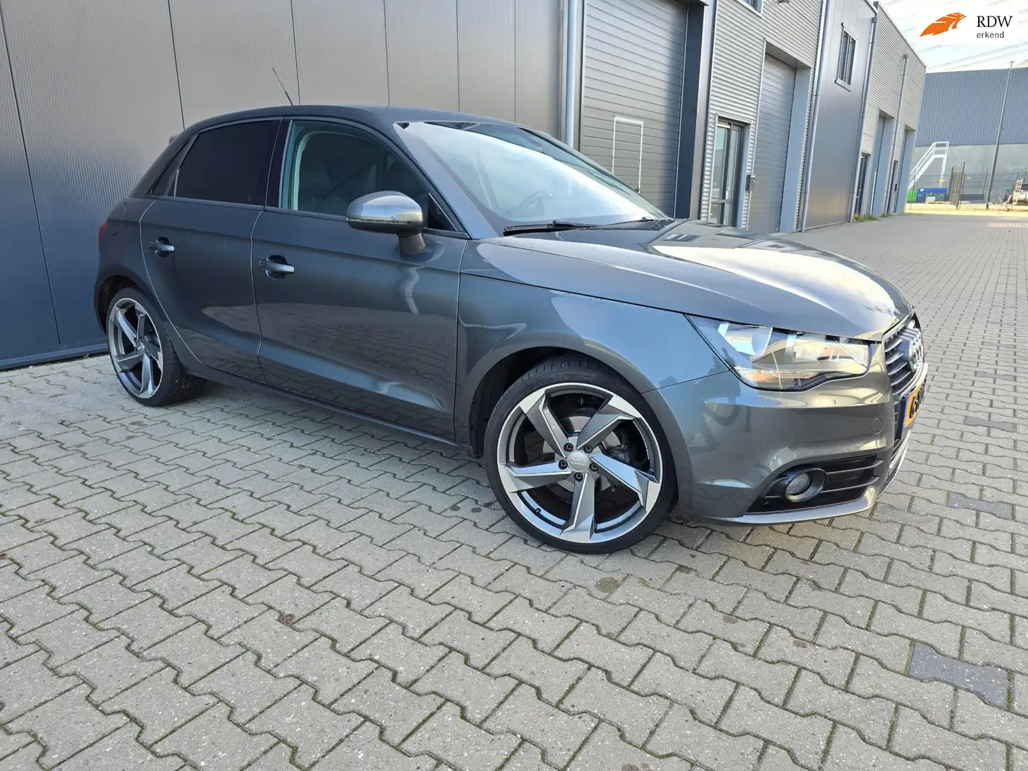 Audi A1 Sportback 1.2 TFSI Attraction Apk / Stoelverwarmin Gris - 1