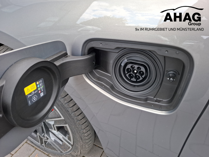 BMW 550 e xDrive M Sportpaket Pro — photo 13