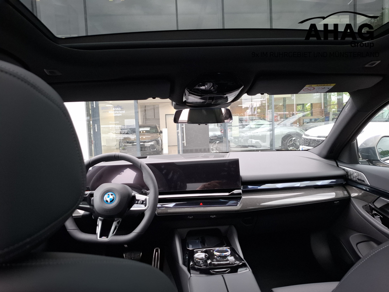 BMW 550 e xDrive M Sportpaket Pro — photo 15